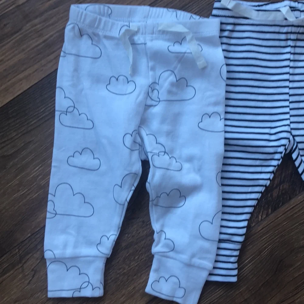 NWT GAP BABY Blue Onesis with pants & 3 pair pants white with black all 6-12 mos - Picture 2 of 9